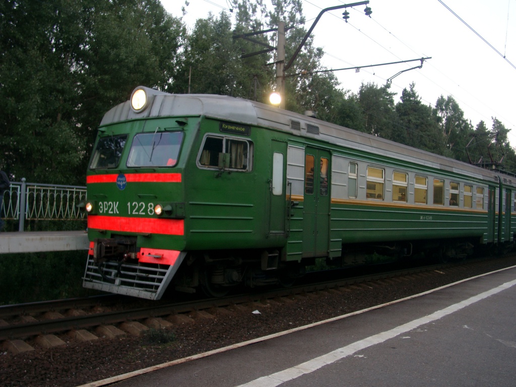39_км._Поезд_на_Кузнечное.jpg